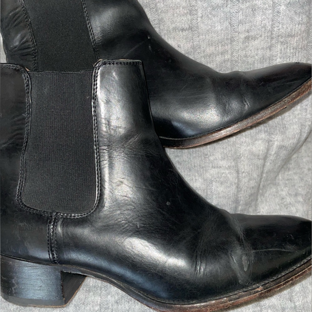 Frye Dara black ankle booties
